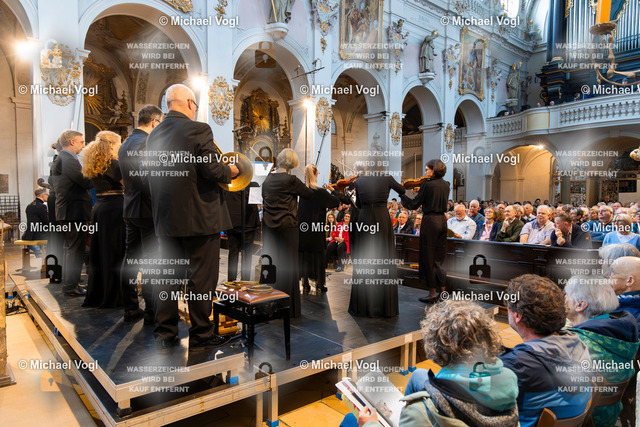 TAM25_K.05__Michael-Vogl_026_4993 | Tage Alter Musik Regensburg K.05 Basilika St. Emmeram Xenia Löffler, Alfredo Bernardini, Michael Bosch, Oboe Batzdorfer Hofkapelle (Deutschland) Musik aus der Fürst Thurn und Taxis Hofbibliothek Regensburg Daniel Deuter Konzertmeister Foto: Michael Vogl