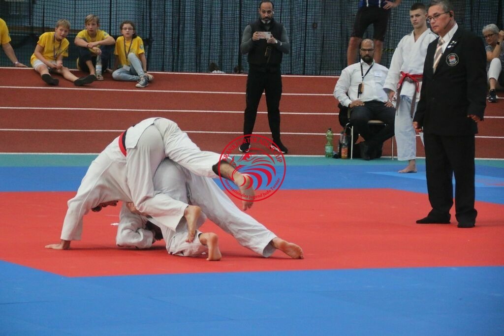 MSY-2022-10-30-7942 | Fotos vom Adler Cup - Pictures from Adler Cup

Hier findet Ihr alle Eindrücke und großen Momente der Adler Cup Wochenenden. Here you will find all impressions and great moments of the Adler Cup weekends. - Realisiert mit Pictrs.com