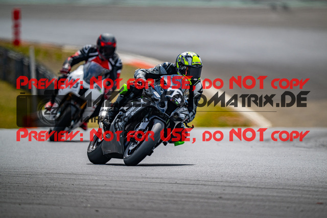 MaZZes_FotoMatrix_230719_5620 | GRUEN