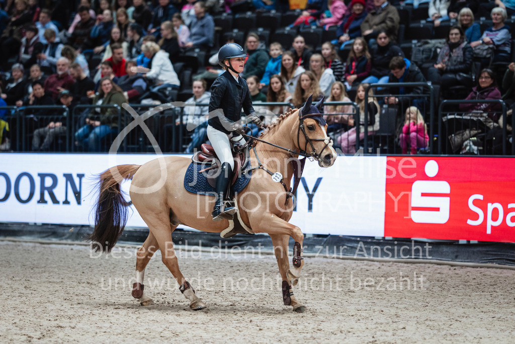 240119_Leipzig_PonyTrophy-610 | Deine schönsten Turniermomente als professionelle Fotos! Entdecke hochwertige Pferdesport-Fotografie im Online-Shop. Jetzt Fotos finden & bestellen!