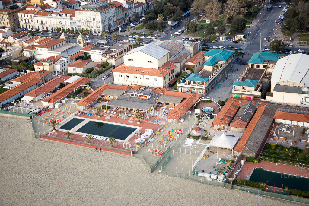 Aerial view: View of the town in Viareggio in the state Lucca, Italy.Photo: IMG_087006.jpg taken on 04/03/2016 by Werner Riehm/FLY-FOTO.comResolution of the original: 5472 x 3648 px