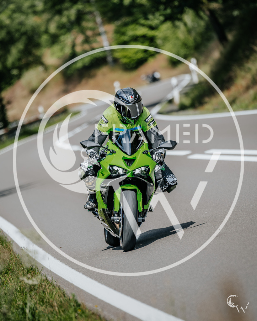 Meike-2 | cw-framed