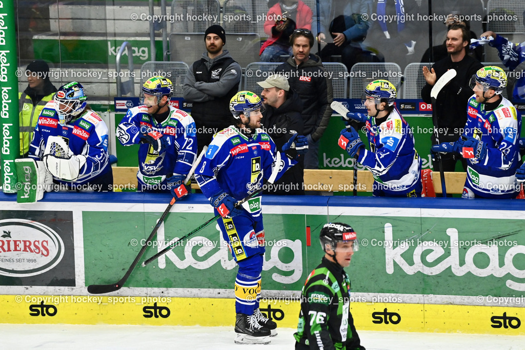 EC IDM Wärmepumpen VSV vs. Vienna Capitals | #8 Maximilian Rebernig EC VSV, Spielerbank EC VSV, EC IDM Wärmepumpen VSV vs. Vienna Capitals, EC IDM Wärmepumpen VSV vs. Vienna Capitals am 28.01.2026 in Villach (Stadthalle Villach), Austria, (Photo by Bernd Stefan)