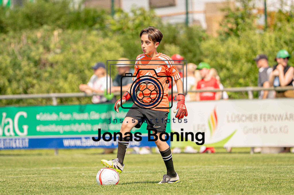 Fußball I E-Junioren I Saison 2025-2026 I OM-Cup Lüsche I Samstag  I 22458 | jns.sportfotos - Realisiert mit Pictrs.com