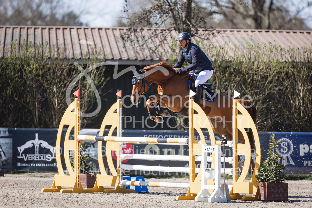 250408_Mühlen_SprPf-L-305 | Deine schönsten Turniermomente als professionelle Fotos! Entdecke hochwertige Pferdesport-Fotografie im Online-Shop. Jetzt Fotos finden & bestellen!