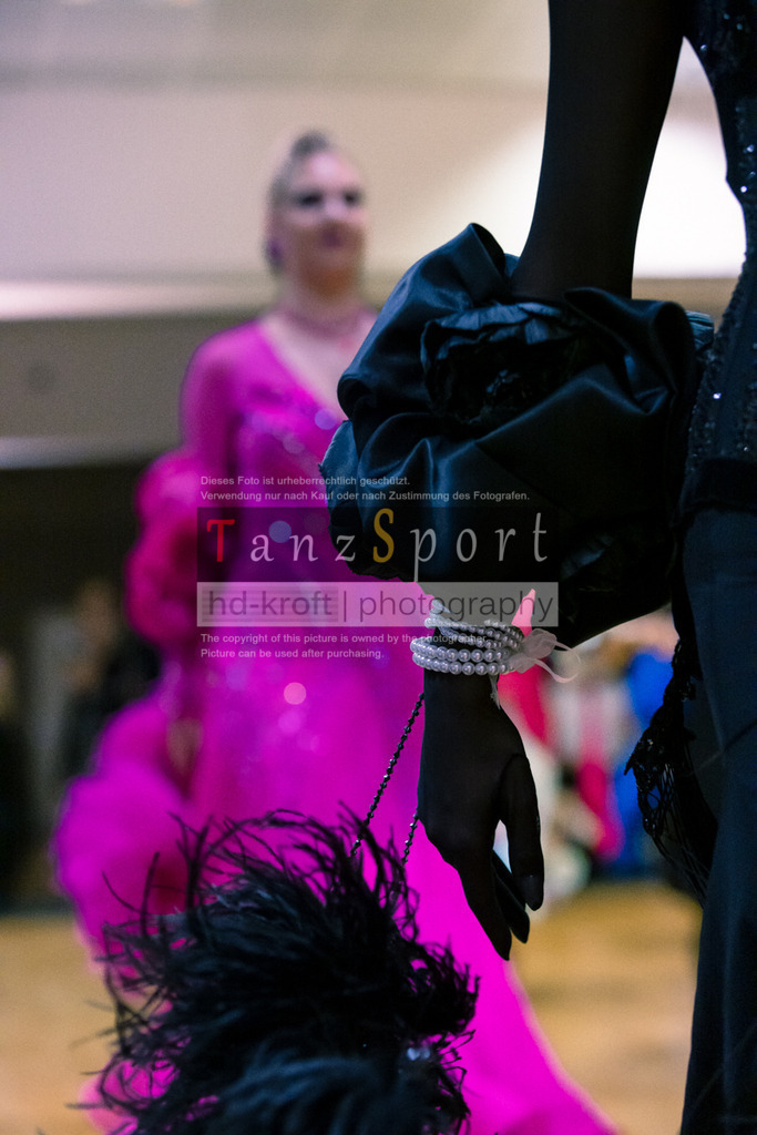 20250906_LM_By_HGR-S-Std_7135 | Tanzsportbilder, Standardtanz, Lateintanz, WDSF, DTV, LTVB, dancecomp, goc, hessen tanzt, blaues band der spree, walzer, tango, wiener walzer, slowfox, quickstepp, samba, rumba, cha-cha-cha, paso doble. jive, hd-kroft photography, turniertanzsport