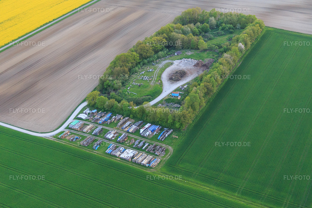 Luftbild: Grettschter Ranch in Grettstadt im Bundesland Bayern in Deutschland. Foto: IMG_088149.jpg vom 06.05.2016 durch Werner Riehm/FLY-FOTO.de