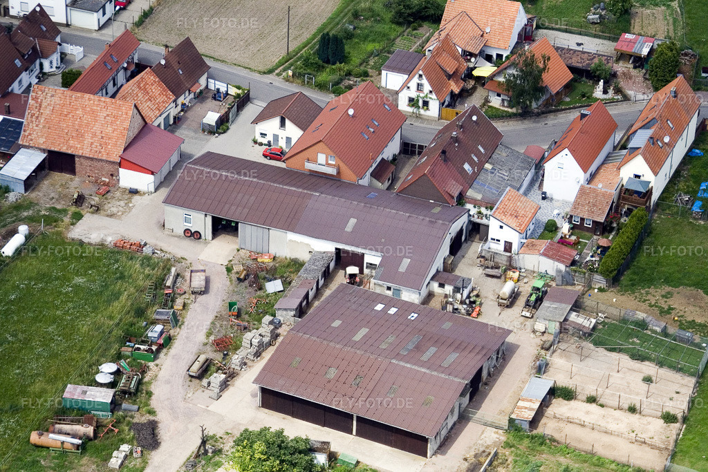 Luftbild: Wiesenstr im Ortsteil Mühlhofen in Billigheim-Ingenheim im Bundesland Rheinland-Pfalz in Deutschland. Foto: IMG_11230.jpg vom 14.06.2008 durch Werner Riehm/FLY-FOTO.de