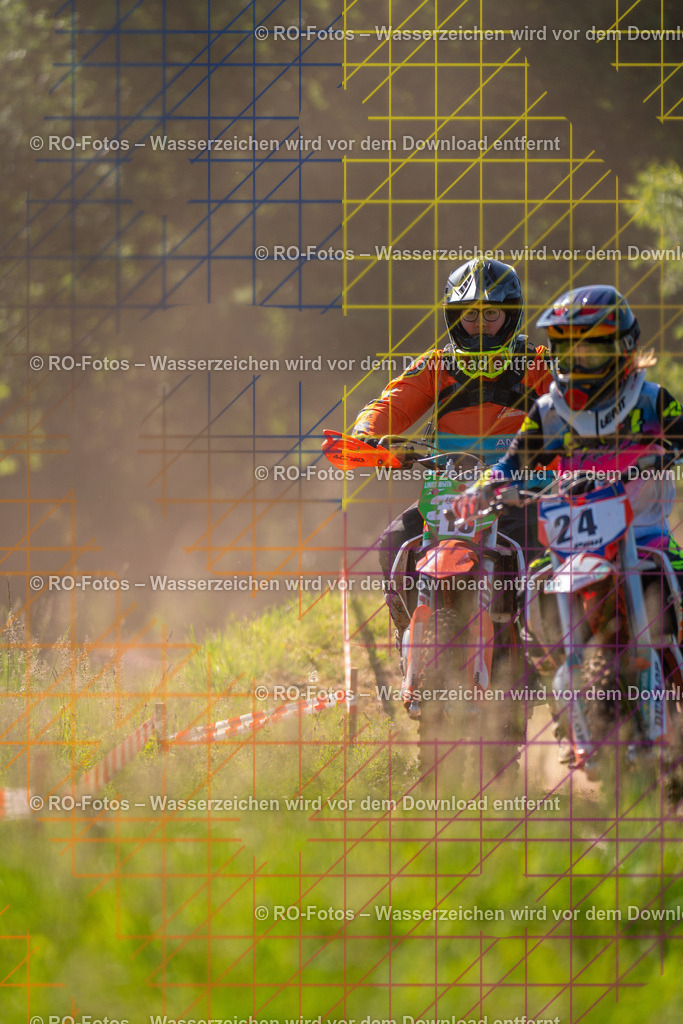 Wolfshausen 1 Lauf -357 | Sportfotografie von RO-Fotos: Motorsport, Motocross, Enduro, Laufveranstaltungen und Triathlon. Professionelle Fotos von Sportlern und Events. - Realisiert mit Pictrs.com