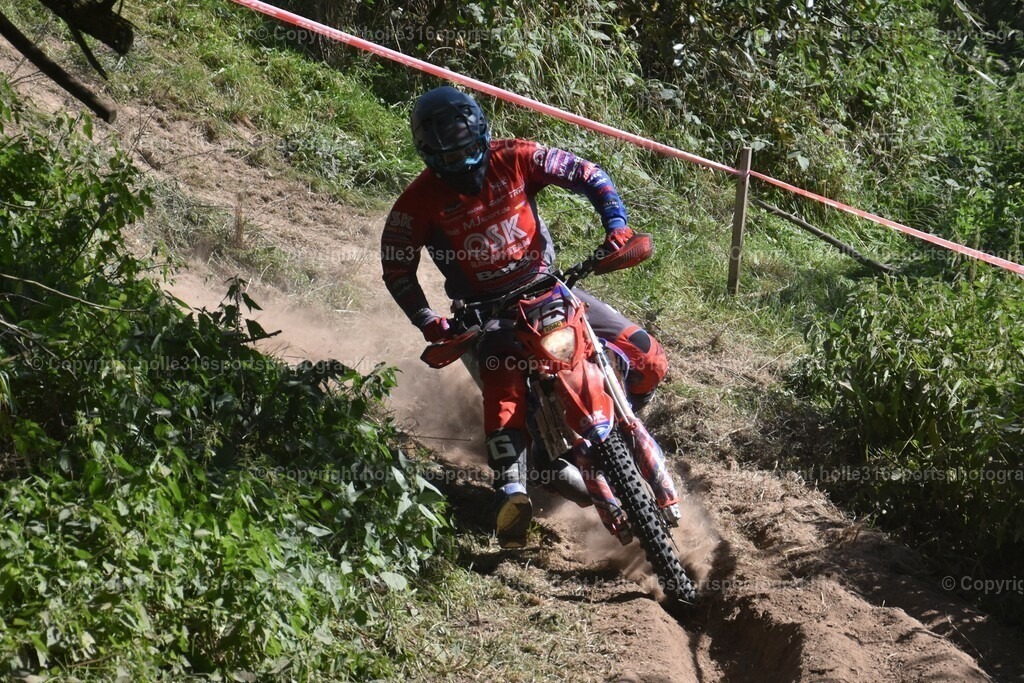 DSC_0229 | Sportfotografie , Motorsport, Motoross, Reitsport, Mointainbike, Enduro,
Landschaft , Outdoor, Eventfotografie, Landschaft, Bilder online bestellen - Realisiert mit Pictrs.com