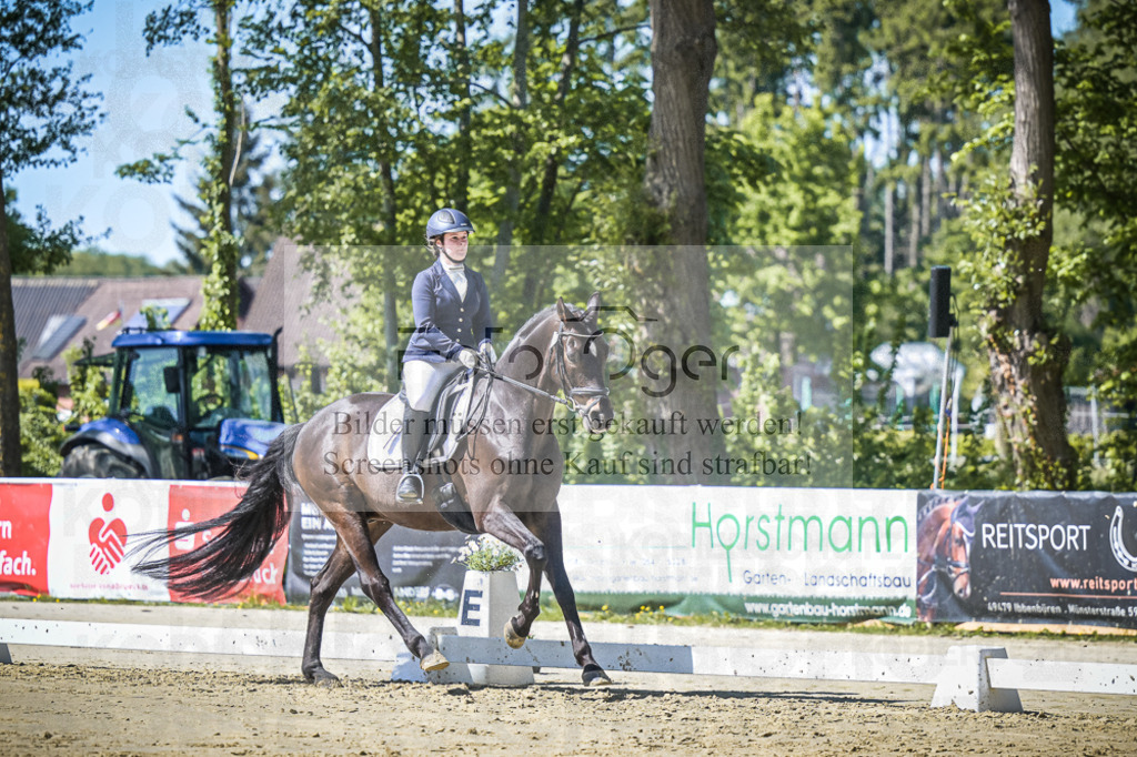 DOS_0541 | Entdecke hochwertige Reitturnierfotos von Foto Oger. Professionell, emotional und authentisch – jetzt Lieblingsmomente im Shop bestellen.Deutschlandweite Turnierfotografie. - Realisiert mit Pictrs.com