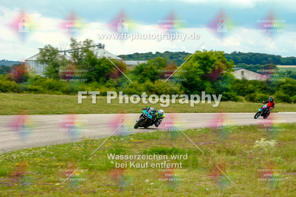 Chambley Juli-3334 | Hier findet Ihr Bilder von Touristenfahrten auf der Nürburgring Nordschleife oder von anderen Veranstaltungen die ich besucht habe. Viel Spass beim Durch Schauen 