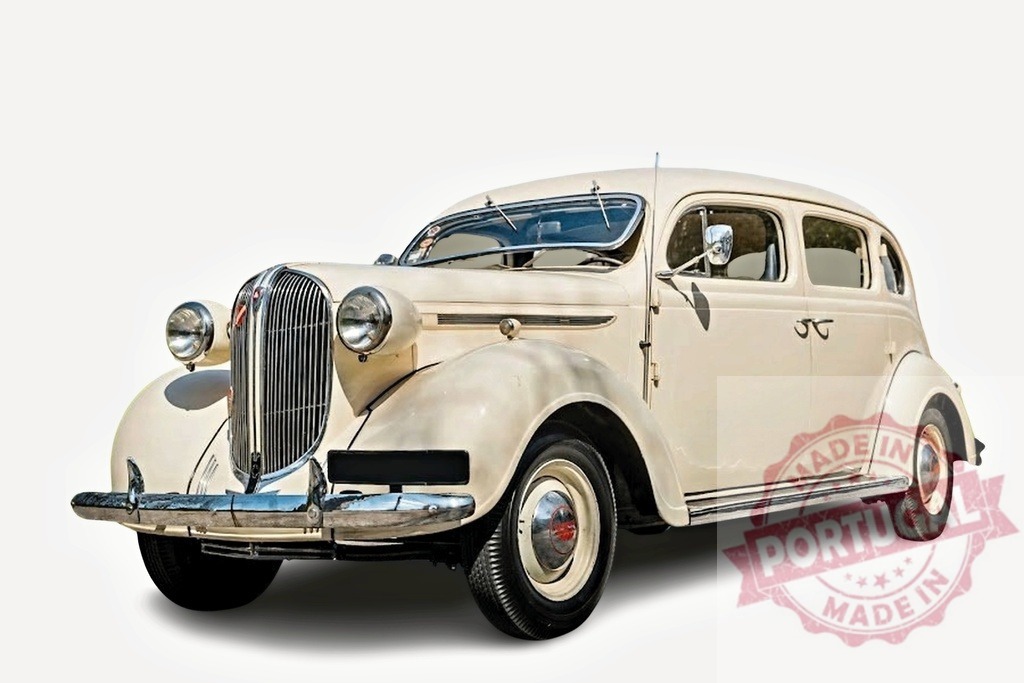 Classic vintage cream sedan car on white background | Cream vintage sedan car displaying classic design and historical elegance - Realisiert mit Pictrs.com
