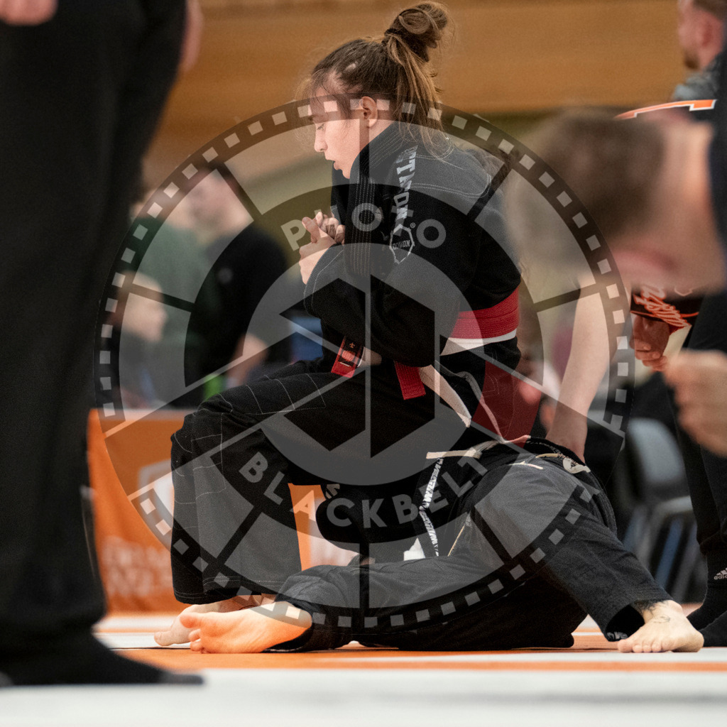 20231125PBB6927 | Fighters compete during the Grappling Industries Jiu-jitsu Championship in Berlin, Germany, on November 25, 2023.