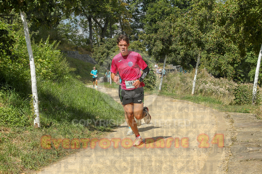 250824_1245_EX1_0414 | Sportfotografie im Rhein-Sieg Kreis, Köln, Bonn, NRW, Rheinland Pfalz, Hessen, etc. Unser Tätigkeitsfeld umfasst den Laufsport vom Volkslauf über den Marathon, Duathlon, Triathon bis zum Ultralauf wie Kölnpfad Ultra oder Schindertrail.