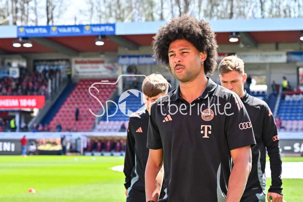 1. FC Heidenheim - FC Bayern München | im Bild Serge GNABRY (FC Bayern Muenchen 7) / Einzelfoto / Freisteller / Bundesliga: 1. FC Heidenheim - FC Bayern Muenchen, Voith Arena am 19.04.2025