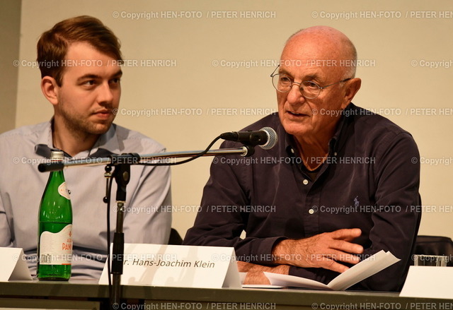 20221116-0927-dog-diskussion-HEN-FOTO | 16.11.2022 Deutsche Olympische Gesellschaft Podiumsdiskussion München 1972 München 2022 Olympische Spiele in Deutschland v. li. Philip Krämer # Dr. Hans-Joachim Klein (Foto: Peter Henrich) - Realisiert mit Pictrs.com