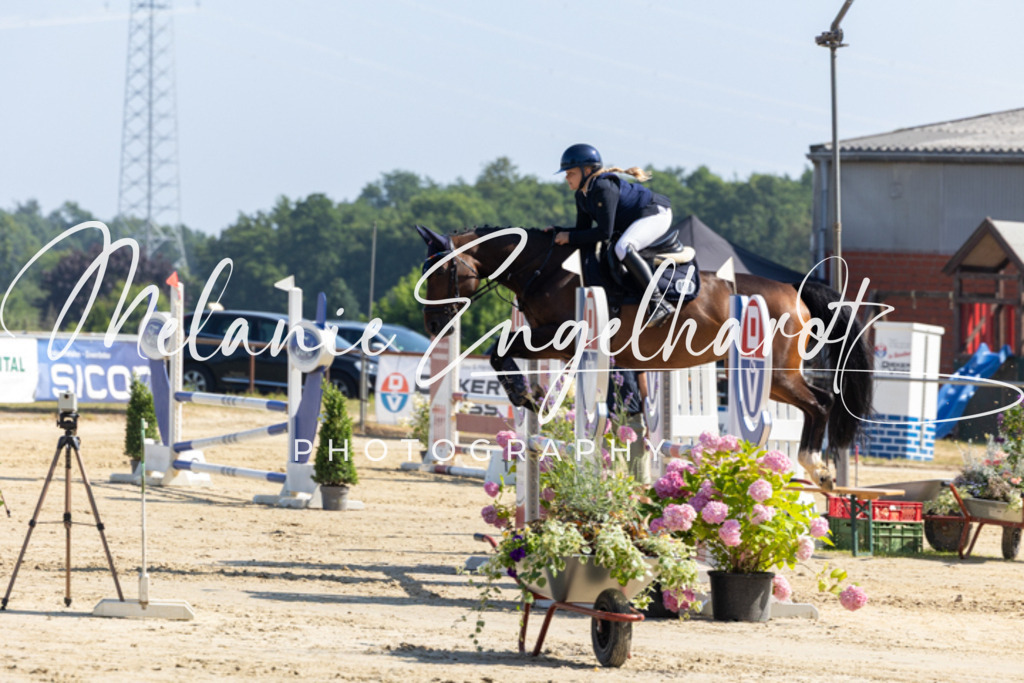 7I8A2044 | melanie-engelhardt-photography - Realisiert mit Pictrs.com