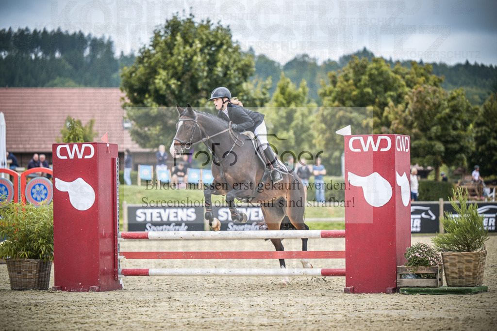 DOS_1073 | Entdecke hochwertige Reitturnierfotos von Foto Oger. Professionell, emotional und authentisch – jetzt Lieblingsmomente im Shop bestellen.Deutschlandweite Turnierfotografie. - Realisiert mit Pictrs.com