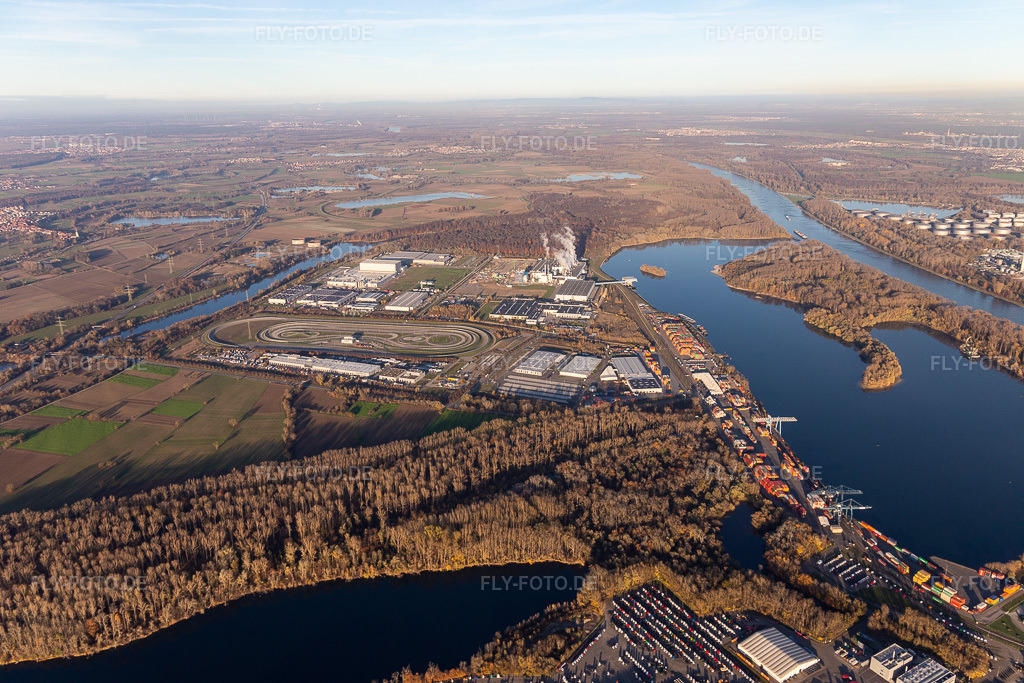 Luftbild: Industriegebiet Oberwald in Wörth am Rhein im Bundesland Rheinland-Pfalz in Deutschland. Foto: IMG_124011.jpg vom 21.11.2020 durch Werner Riehm/FLY-FOTO.de