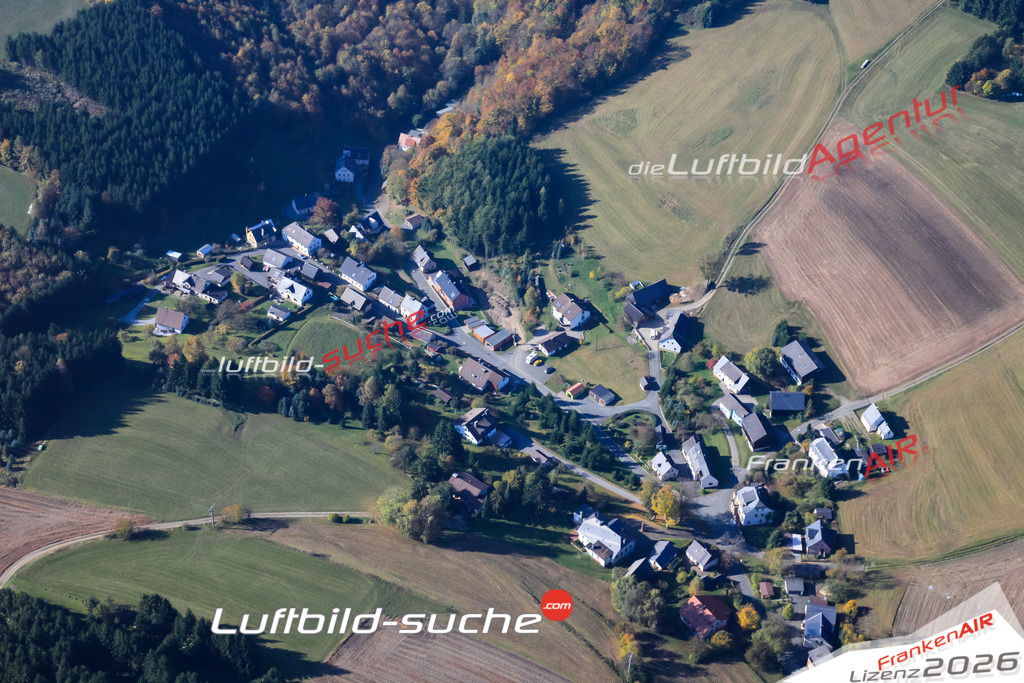Die Luftaufnahme Raeumlas - Schwarzenbach wurde vom UL-Flugzeug (keine Drohne) aus fotografiert.Hohe Druck- Auflösung-die Geschenkidee!