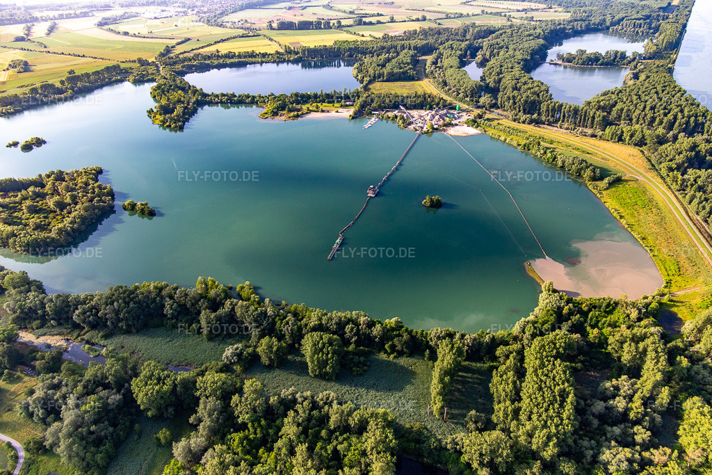 Luftbild: Badesee Giesen Liedolsheim im Ortsteil Liedolsheim in Dettenheim im Bundesland Baden-Württemberg in Deutschland. Foto: IMG_141792.jpg vom 18.06.2024 durch Werner Riehm/FLY-FOTO.de