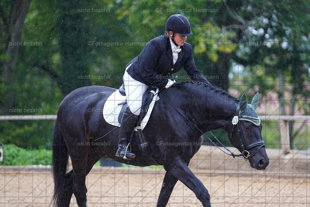 20221008-FAH02039 | Diessen am Ammersee, 2022, Dressur- und Springturnier, Reitsportbilder, Turnierfotografen Bayern, Pferdefotografen, Fotoagentur Herrmann, Turnierbilder