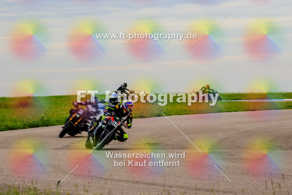 MotoTeam-1933 | Hier findet Ihr Bilder von Touristenfahrten auf der Nürburgring Nordschleife oder von anderen Veranstaltungen die ich besucht habe. Viel Spass beim Durch Schauen 