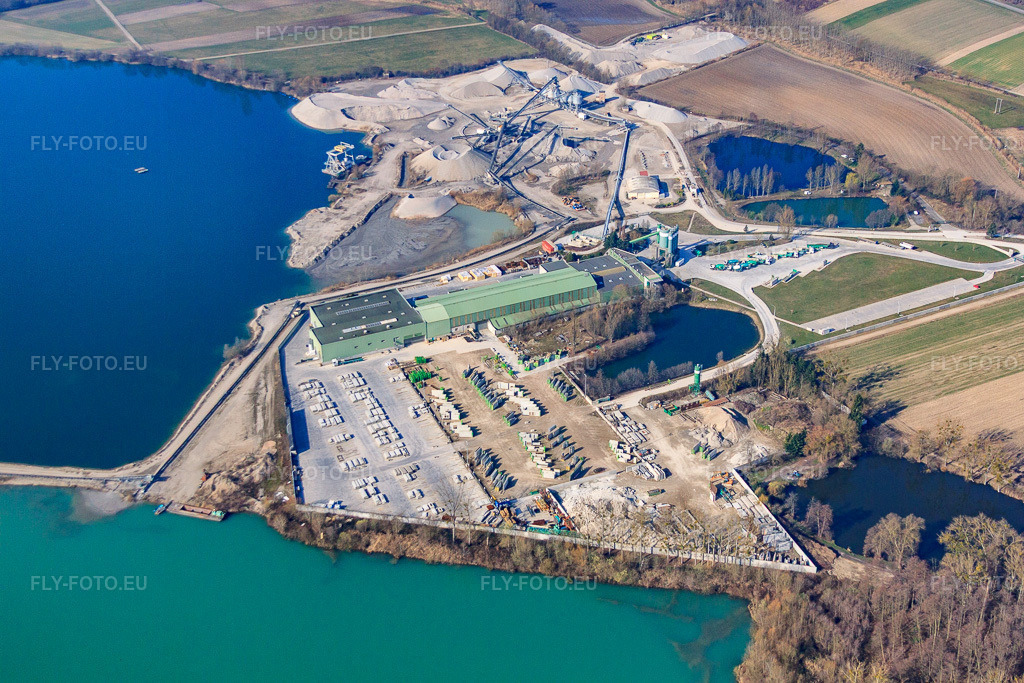 Vue aérienne: FEHR - Béton Prêt à l'Emploi et EQIOM GRANULATS BISCHWILLER à Bischwiller dans le département Bas Rhin, France.Photo: IMG_62881.jpg prise le 09/03/2014 par Werner Riehm/FLY-FOTO.euRésolution de l'original: 4752 x 3168 pxBéton préfabriqué, béton fibré et prêt à l'emploi | FEHR GroupGranulats | EQIOM
