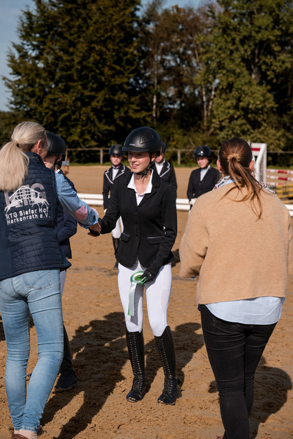 2026_10_03_Siefer-Hof_124757_Z63_57837983 | Professionelle Reitsport-, Turnier- und Eventfotografie von Robert Broda. Galerien mit ausgewählten und bearbeiteten Bildern direkt online ansehen und bestellen.