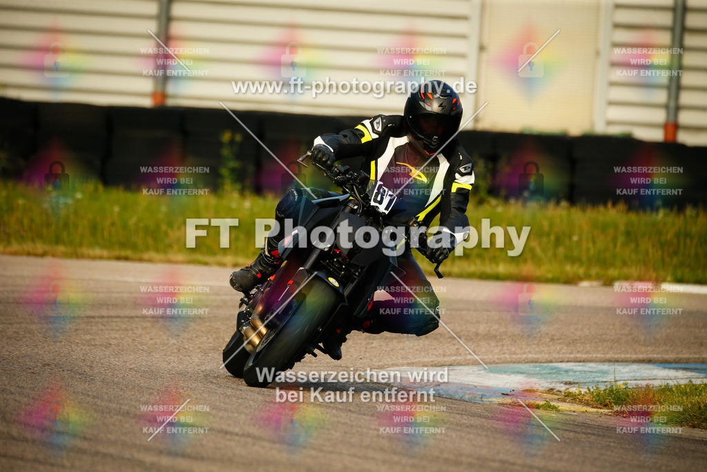 _MOT5178 | Hier findet Ihr Bilder von Touristenfahrten auf der Nürburgring Nordschleife oder von anderen Veranstaltungen die ich besucht habe. Viel Spass beim Durch Schauen 