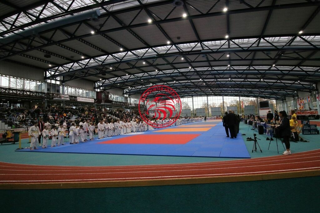 MSY-2022-10-29-7700 | Fotos vom Adler Cup - Pictures from Adler Cup

Hier findet Ihr alle Eindrücke und großen Momente der Adler Cup Wochenenden. Here you will find all impressions and great moments of the Adler Cup weekends. - Realisiert mit Pictrs.com