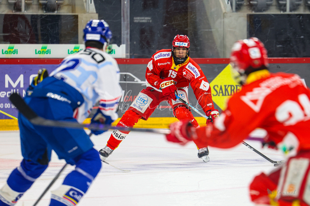 U18_EHCB vs EHCK_wb20260308-0829 | Sportbilder, Sportfotograf, Hochzeits- und Eventfotografin, Flugshows, Portraits und Tiershooting, Aviation, Downhill, Nationalleague, Swissleague, International
