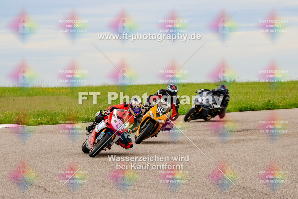 MotoTeam-1980 | Hier findet Ihr Bilder von Touristenfahrten auf der Nürburgring Nordschleife oder von anderen Veranstaltungen die ich besucht habe. Viel Spass beim Durch Schauen 