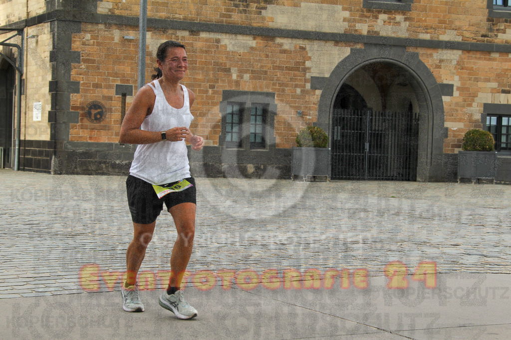 250920_1521_EV4_8572 | Sportfotografie im Rhein-Sieg Kreis, Köln, Bonn, NRW, Rheinland Pfalz, Hessen, etc. Unser Tätigkeitsfeld umfasst den Laufsport vom Volkslauf über den Marathon, Duathlon, Triathon bis zum Ultralauf wie Kölnpfad Ultra oder Schindertrail.