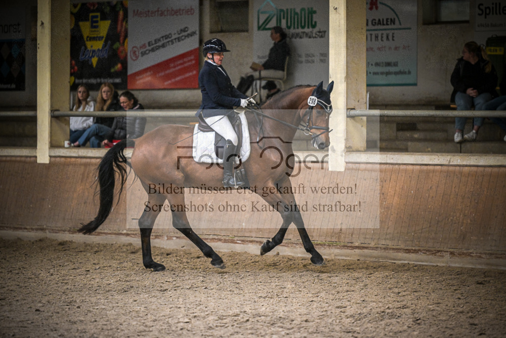DOS_1001 | Entdecke hochwertige Reitturnierfotos von Foto Oger. Professionell, emotional und authentisch – jetzt Lieblingsmomente im Shop bestellen.Deutschlandweite Turnierfotografie. - Realisiert mit Pictrs.com