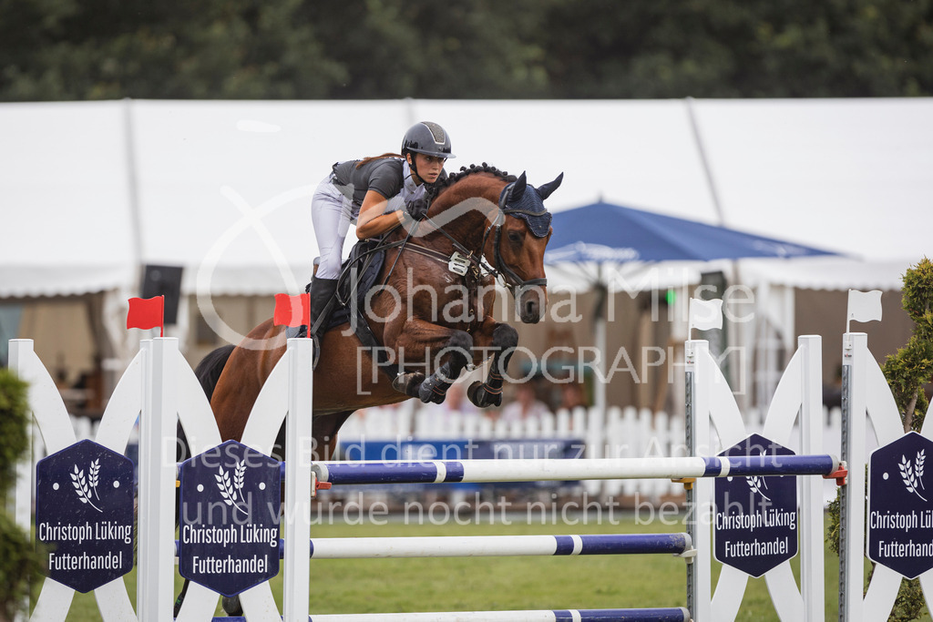 240719_LC_Youngster-M-307 | Deine schönsten Turniermomente als professionelle Fotos! Entdecke hochwertige Pferdesport-Fotografie im Online-Shop. Jetzt Fotos finden & bestellen!