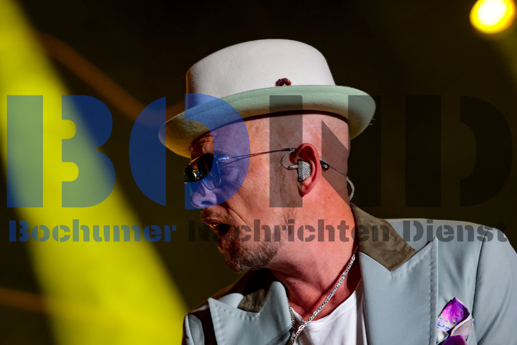 Zeltfestival Ruhr 2024 - Jan Delay  {date} -  | {headline}(Foto: Sebastian Sendlak / BOND) - Realisiert mit Pictrs.com