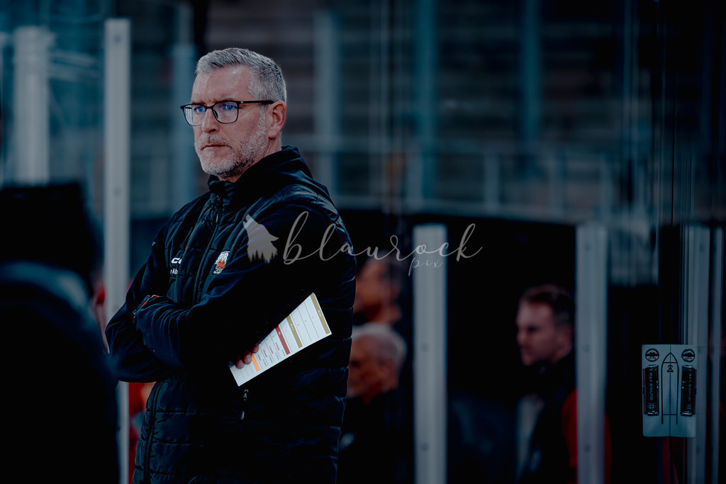 EHCB vs HCD 20262703-412333056 | Sportbilder, Sportfotograf, Hochzeits- und Eventfotografin, Flugshows, Portraits und Tiershooting, Aviation, Downhill, Nationalleague, Swissleague, International