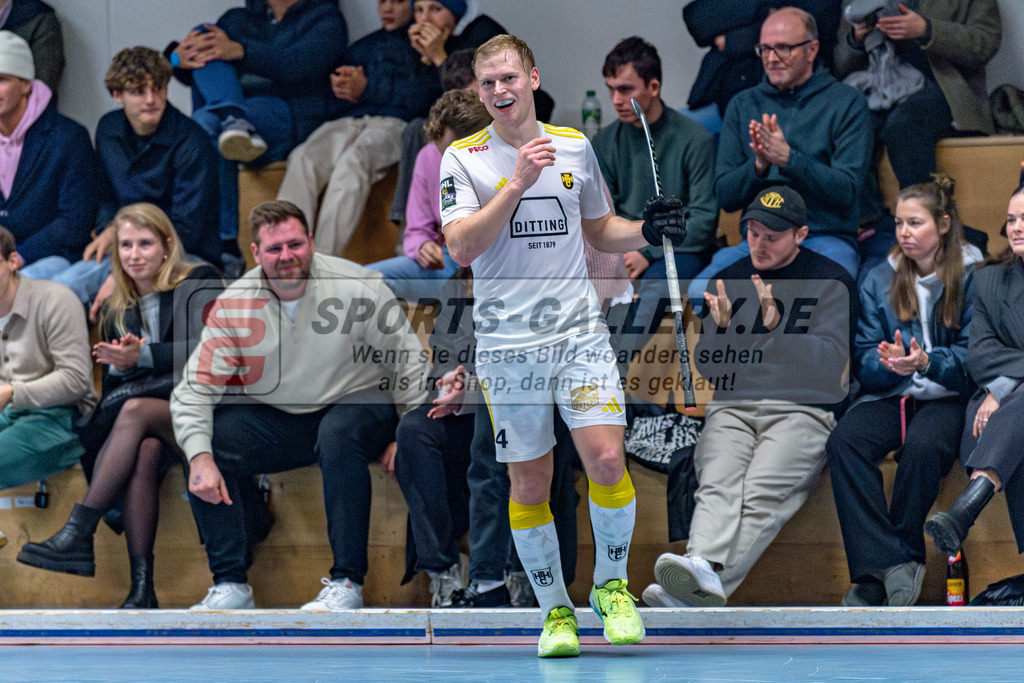 SM_20241218-D5A_7243-Verbessert-RR | 1.Bundesliga Hallenhockey  (M) HPC - HTHC / 4:9 (2:4)