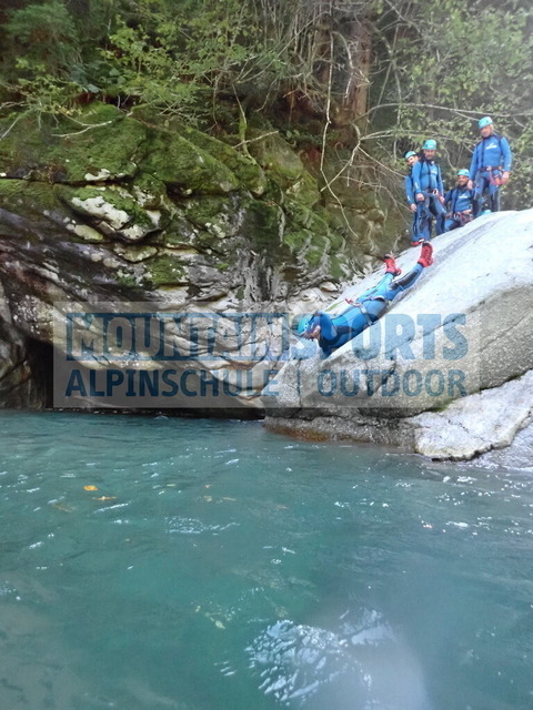 P9210023 | Bestelle die Bilder deines Berg- oder Wasser-Abenteuers mit Mountain Sports bequem von zu Hause aus direkt über unseren Online Fotoshop von pictrs.com. - Realisiert mit Pictrs.com