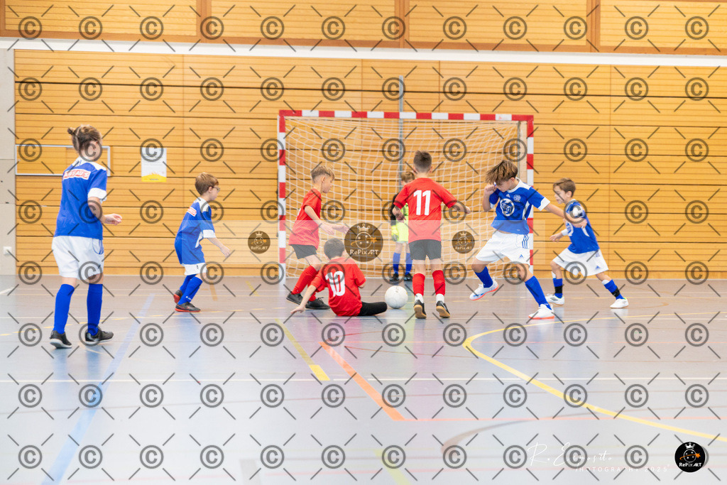 20251123_FCR-Hallenturnier-F2_1_019-44 | Sport und Naturfotografie von Roberto Esposito zeigt echte Momente Bewegung und die Schönheit der Natur. Ausdrucksstarke Bilder schaffen Emotionen.