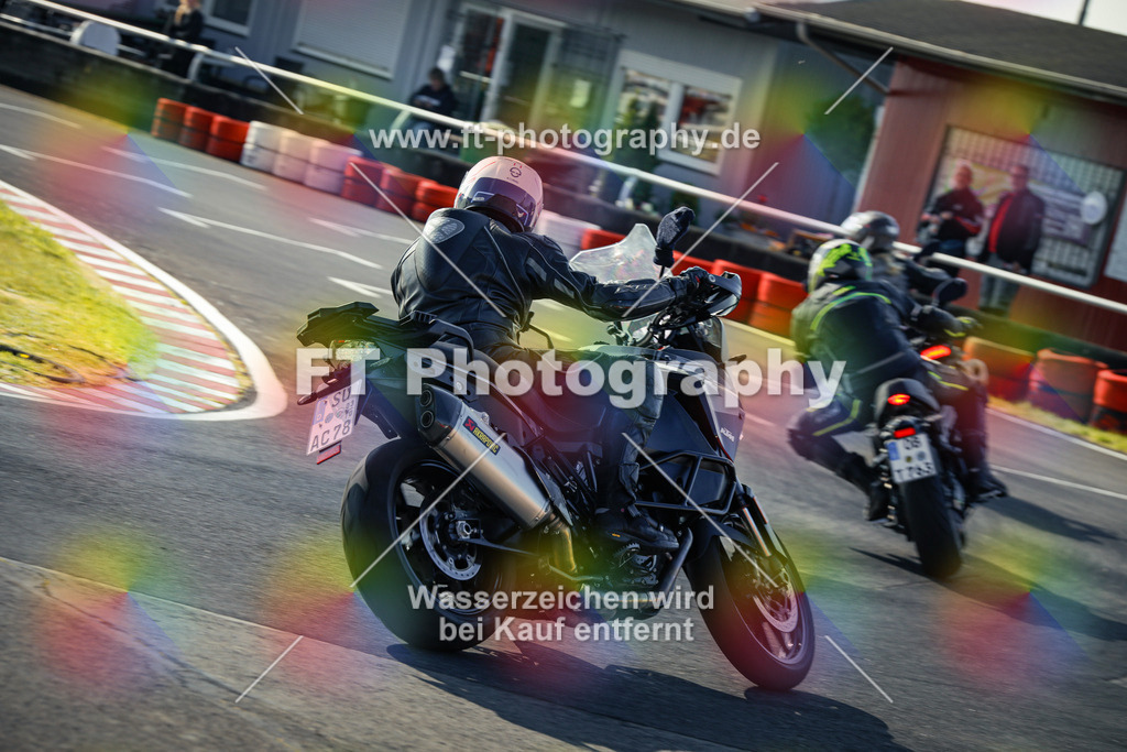 OBK_Mai_Volker_Adam-10050 | Hier findet Ihr Bilder von Touristenfahrten auf der Nürburgring Nordschleife oder von anderen Veranstaltungen die ich besucht habe. Viel Spass beim Durch Schauen 