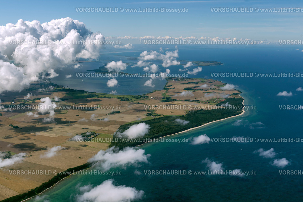 Ruegen12082974Wittow | Luftbild, Nordinsel, nördlicher Teil von Rügen, Wittow, Wolken,  Putgarten, Insel Rügen, Mecklenburg-Vorpommern, Deutschland, Europa