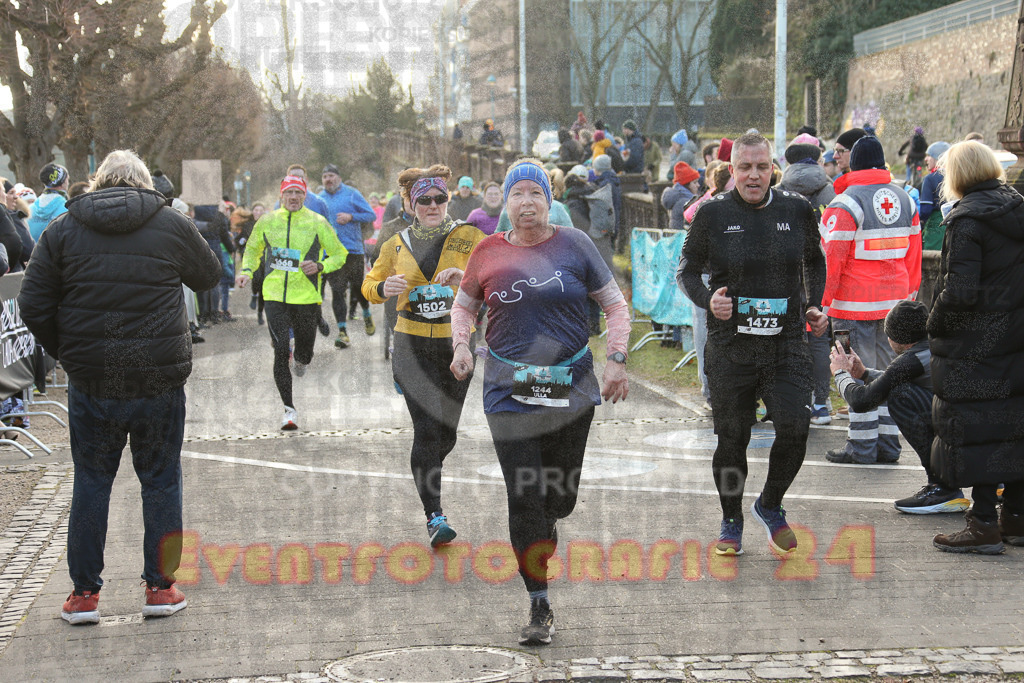 241231_1034_EX1_1223 | Sportfotografie im Rhein-Sieg Kreis, Köln, Bonn, NRW, Rheinland Pfalz, Hessen, etc. Unser Tätigkeitsfeld umfasst den Laufsport vom Volkslauf über den Marathon, Duathlon, Triathon bis zum Ultralauf wie Kölnpfad Ultra oder Schindertrail.