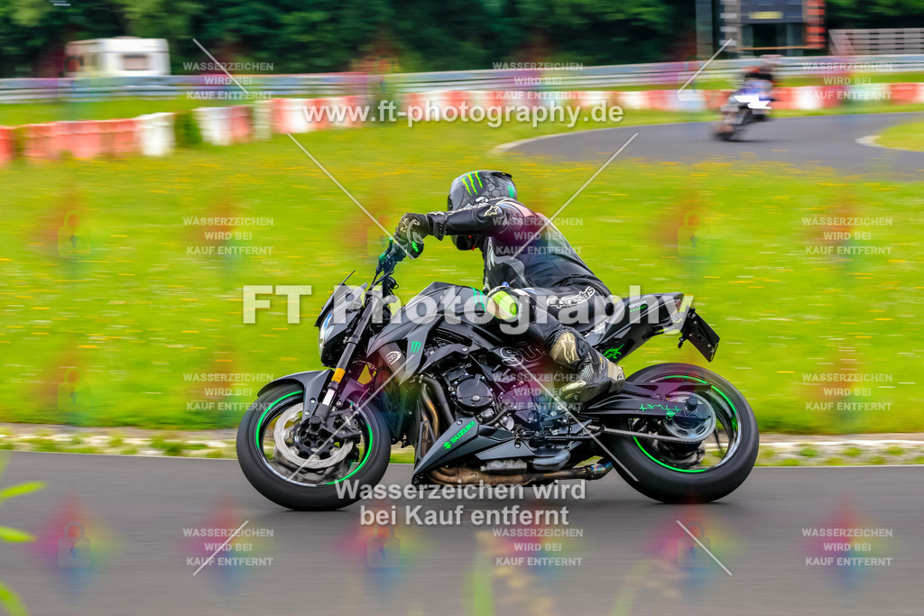 VBK-7532 | Hier findet Ihr Bilder von Touristenfahrten auf der Nürburgring Nordschleife oder von anderen Veranstaltungen die ich besucht habe. Viel Spass beim Durch Schauen 