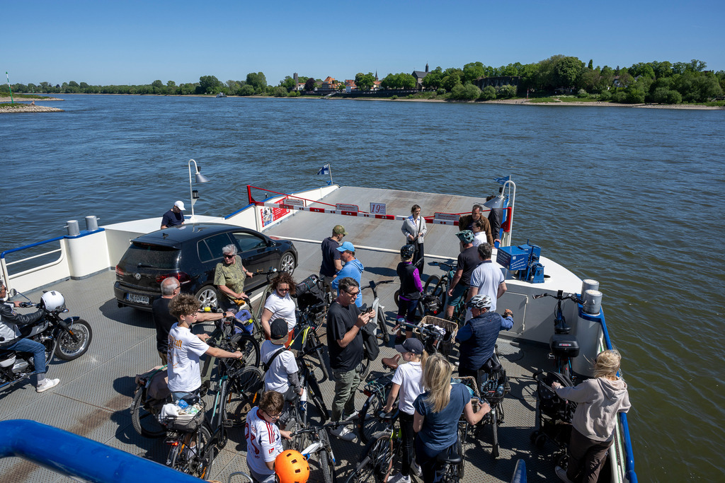 260501_Rhein_8109_mr | Entdecke exklusive Fotografie im muebri Shop: Stimmungsvolle Motive  Naturaufnahmen und mehr. Jetzt hochwertige Wandbilder und Fotoabzüge online kaufen! - Realisiert mit Pictrs.com