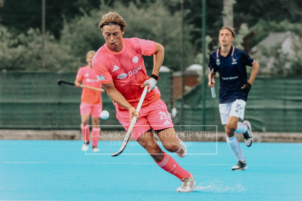 EM_MU18_F_GER-FRA_Lille_bearbeitet (218 von 433) | lanaschraderfotografie - Realisiert mit Pictrs.com