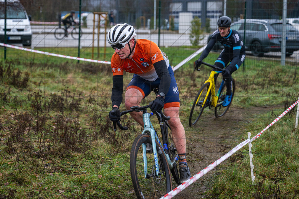 26. Stadler Weser-Ems Cup 2025/2026 - Silvestercross Melle | 31.12.25: 26. Stadler Weser-Ems Cup 2025/2026 - Silvestercross Melle / Melle / Deutschland  //   CREDIT:www.bullenfotos.de, Martin König, Hörner Weg 40, D-49078 Osnabrück, +4917663732967 // Nutzung und Weitergabe nur zu den vereinbarten Zwecken. Presseanfragen an Ersteller. Alle Rechte beim Ersteller. Honorierung nach MFM. - Realisiert mit Pictrs.com