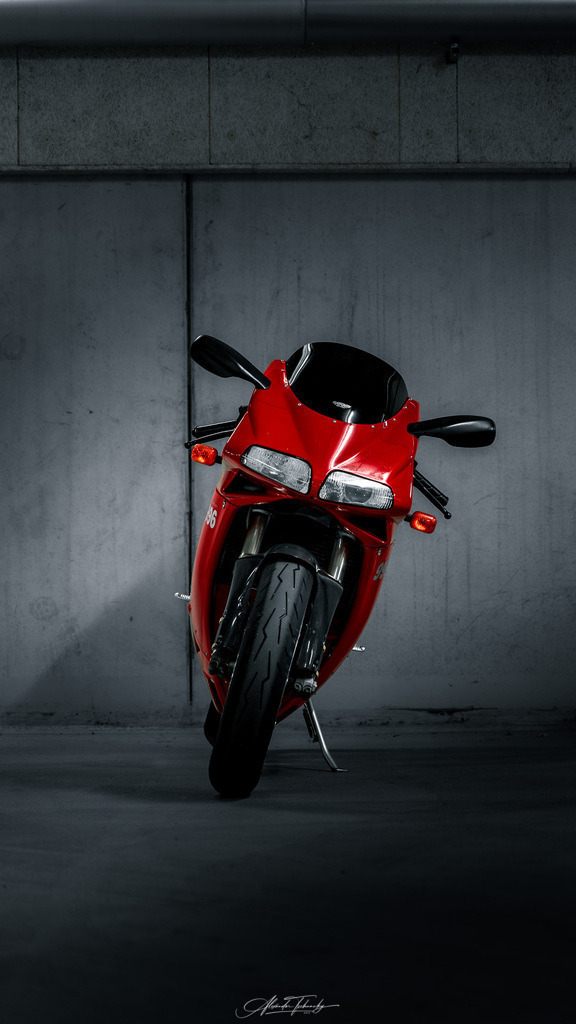 Ducati 996 | Entdecken Sie die faszinierende Welt von Alexander Tschuncky Arts: Kreative Fotografie, atemberaubende Automobilkunst und hochwertiger Bilderdruck. Lassen Sie sich inspirieren! - Realisiert mit Pictrs.com